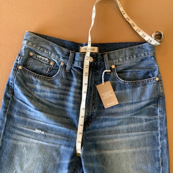 Madewell Rigid high waist slightly distressed jeans - Picture 9 of 16